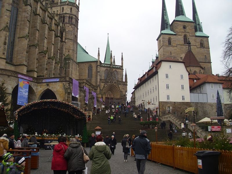 WB 4 Senioren und G&auml;ste auf Erfurter Weihnachtsmarkt (Foto: Thomas Leipold)