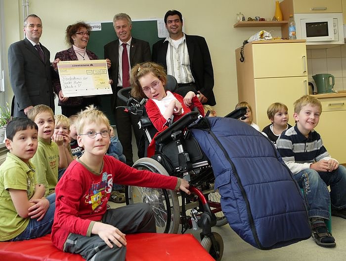 Unterst&uuml;tzung (Foto: NUV)