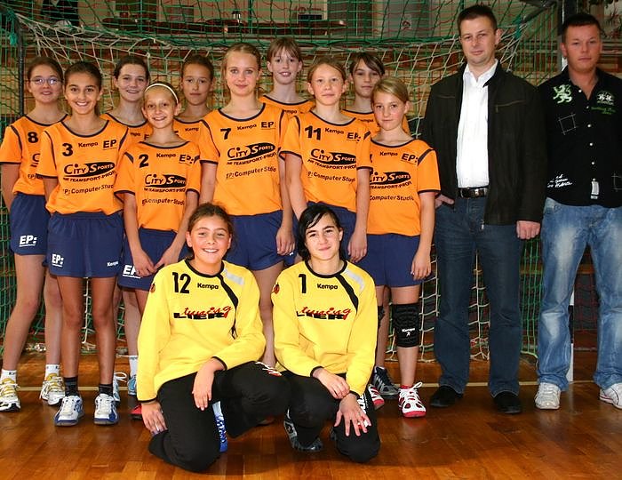 Freude bei den Mädchen (Foto: U. Tittel) Freude bei den Mädchen (Foto: U. Tittel)