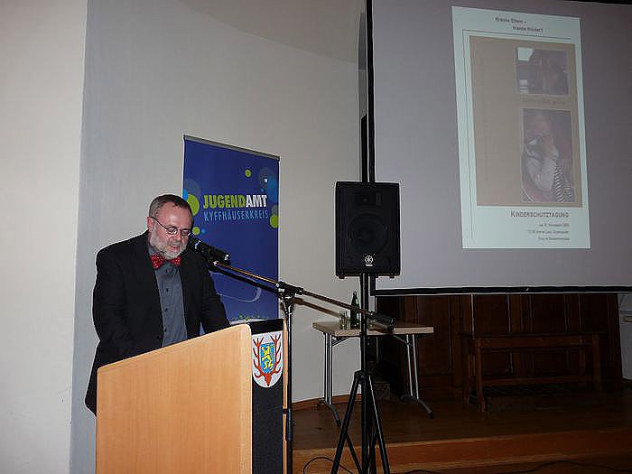 Kinderschutztagung 2009 (Foto: Karl-Heinz Herrmann) Kinderschutztagung 2009 (Foto: Karl-Heinz Herrmann)