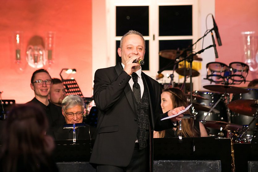 Das große Weihnachtskonzert (Foto: Martin Ludwig) Das große Weihnachtskonzert (Foto: Martin Ludwig)