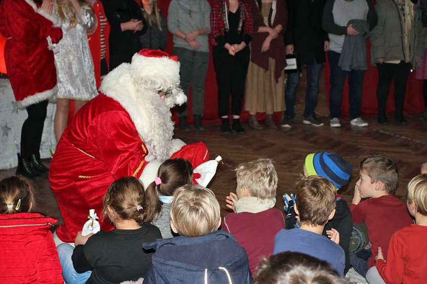 Weihnachtsm&auml;rchen f&uuml;r Kinder (Foto: Karl-Heinz Herrmann)
