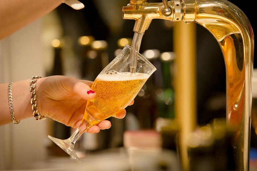 &Uuml;berstunden Marathon f&uuml;r 4.600 Besch&auml;ftigte (Foto: Gewerkschaft NGG)