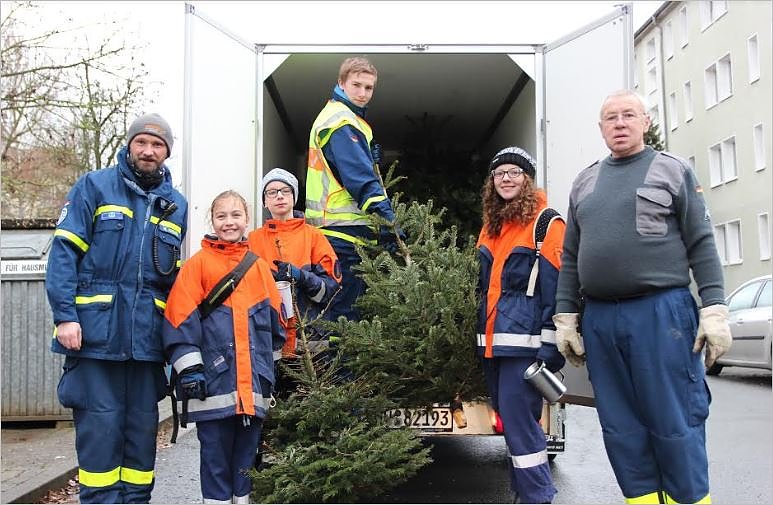 Weihnachtsbaumaktion (Foto: Feuerwehr Heiligenstadt)