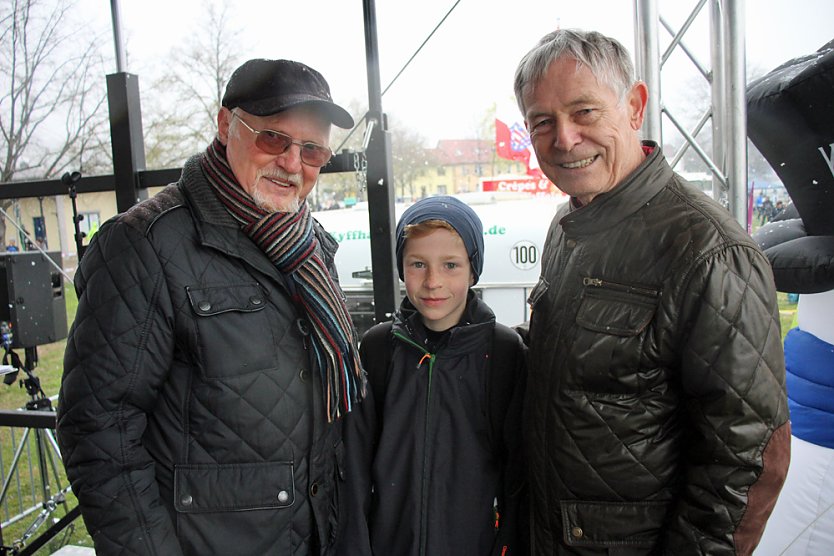 Schnee und Kälte beim Kyffhäusder Berglauf (Foto: Karl-Heinz Herrmann) Schnee und Kälte beim Kyffhäusder Berglauf (Foto: Karl-Heinz Herrmann)