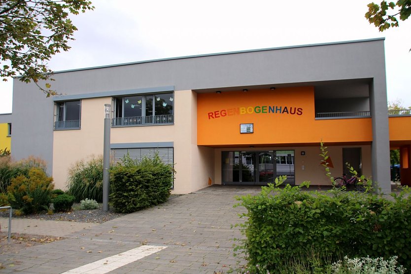 Bild: Am 8. Mai startet rund um das st&auml;dtische Regenbogenhaus und das K 12 des Jugendsozialwerk das 3. Kiezfest.