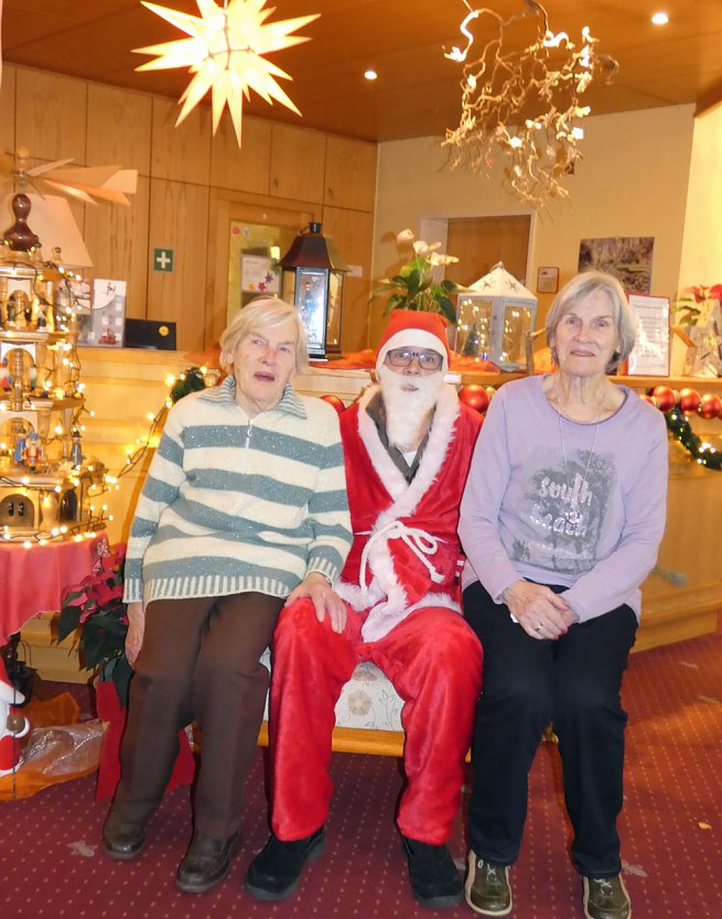 Weihnachtsmarkt durchgef&uuml;hrt (Foto: AWO-Seniorenresedenz)