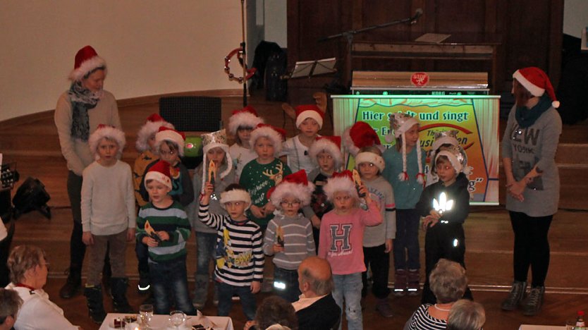 Ansturm auf die Seniorenweihnachtsfeier (Foto: Karl-Heinz Herrmann)