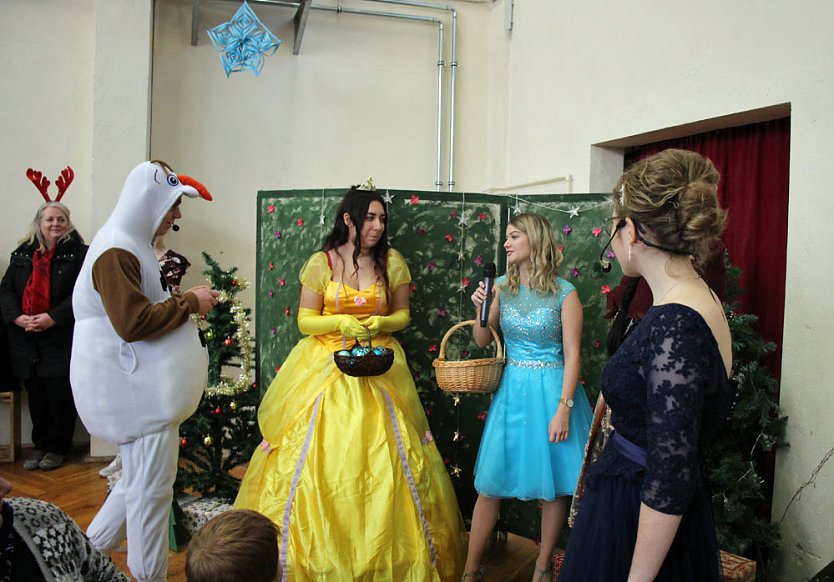 Weihnachtsfest f&uuml;r Kinder (Foto: Karl-Heinz Herrmann)