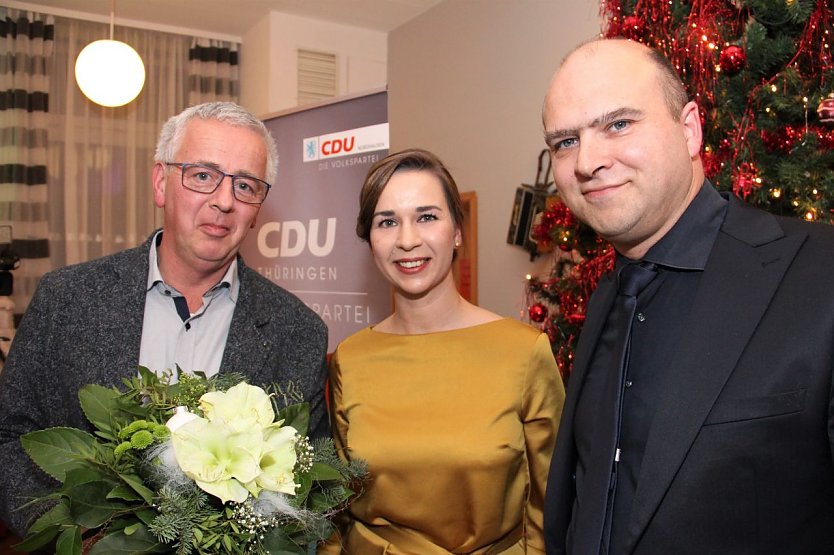 er bisherige Kreisvorsitzende Christoph Zyrus (links), sein Nachfolger Henry Pasenow und die stellvertretende Kreisvorsitzende Carolin Gerbothe. (Foto: CDU Kreisverband Nordhausen)