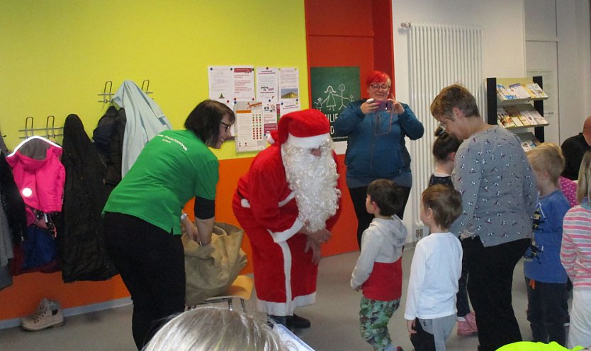 Gem&uuml;tliche Weihnachtsfeier im Freizeitzentrum Artern (Foto: Freizeitzentrum Artern)