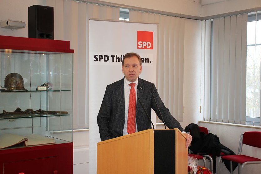 Vom SPD Kyffhäuserkreis berichtet (Foto: Karl-Heinz Herrmann) Vom SPD Kyffhäuserkreis berichtet (Foto: Karl-Heinz Herrmann)