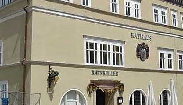 Neue Fenster werden eingebaut (Foto: Karl-Heinz Herrmann)