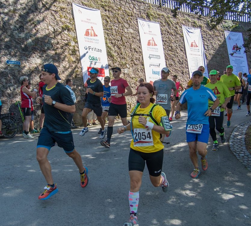 Start des Stolberger Schloss-Laufs am Schloss Stolberg. Der n&auml;chste Charity-Lauf findet am 28. August 2021 statt (Foto: Ritter von Kempski Privathotels)