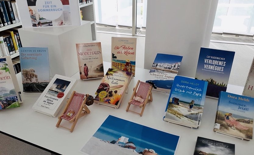 B&uuml;cherauaswahl zum Sommer (Foto: &copy;Stadtbibliothek Nordhausen)