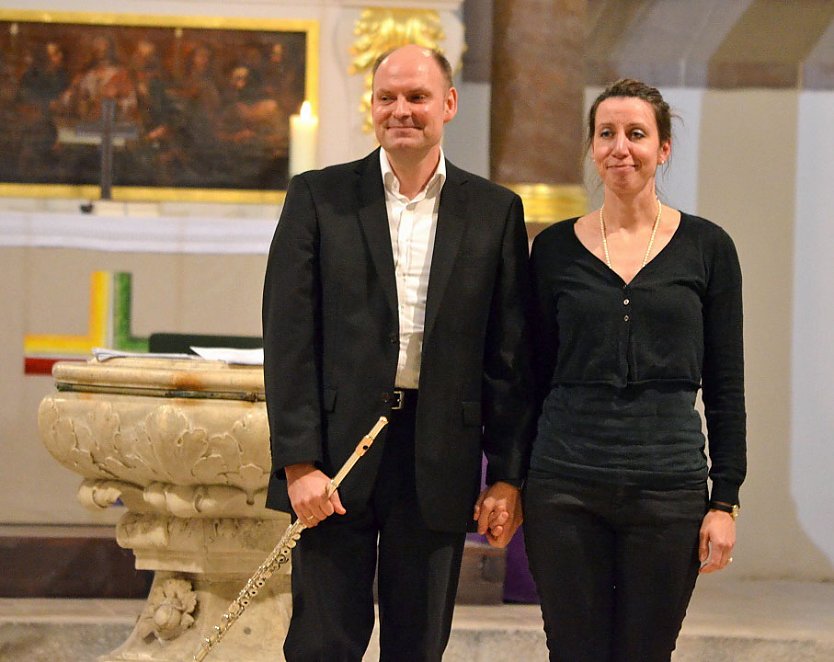 Laura Schildmann gratuliert (Foto: Peter Zimmer) Laura Schildmann gratuliert (Foto: Peter Zimmer)