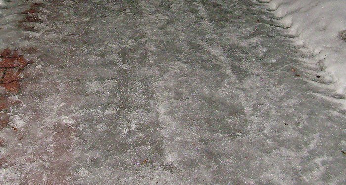 Eisgl&auml;tte (Foto: Karl-Heinz Herrmann)