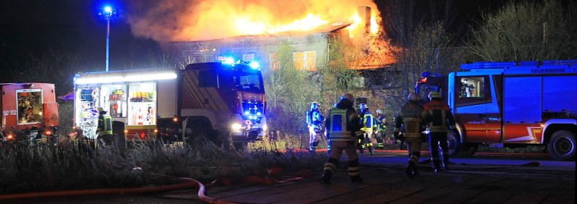 Feuerwehren im Einsatz (Foto: S. Dietzel)