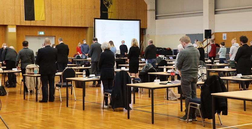 Schweigeminute f&uuml;r Stadtrat Rainer Bachmann (Foto: &copy;Stadtverwaltung Nordhausen)