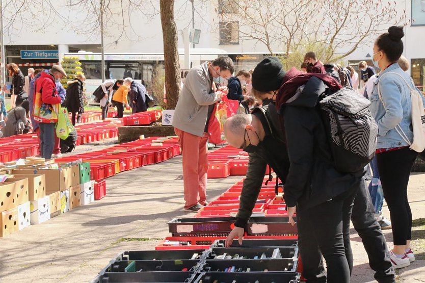 KILA-B&uuml;cherflohmarkt auf dem Blasii-Kirchplatz (Foto: agl)