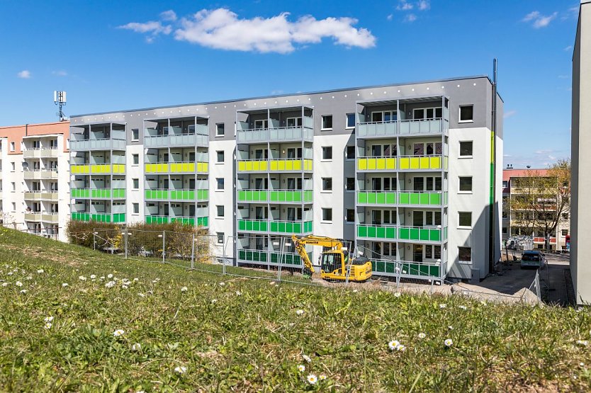 85 Prozent sind schon vermietet: Im frisch sanierten Wohngeb&auml;ude in der Thomas-M&uuml;ntzer-Stra&szlig;e nutzen die Bewohner nachhaltig vor Ort produzierten Mieterstrom. (Foto: Eichsfeldwerke GmbH)