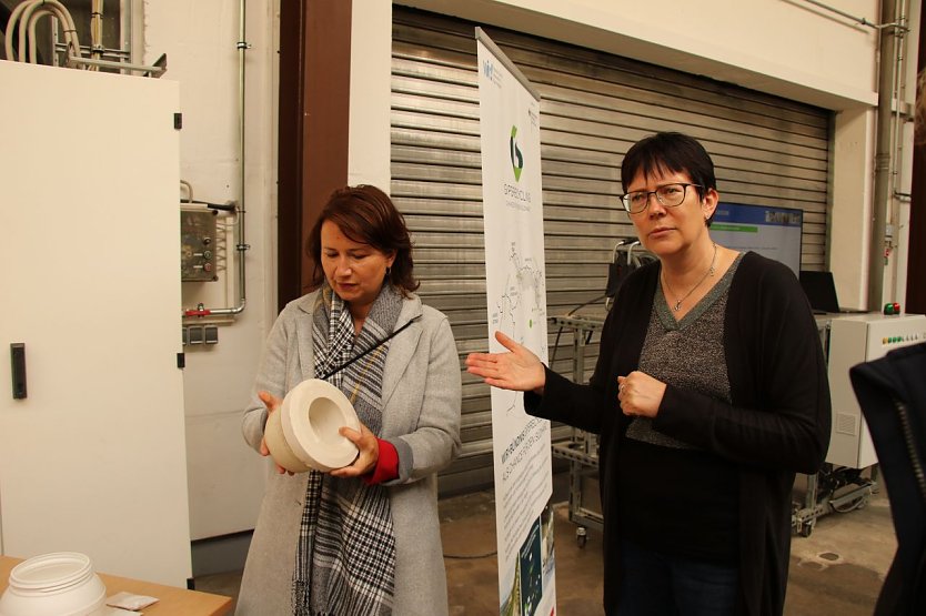 Umweltminsiterin Anja Siegesmund und Prof. Dr. Ariane Ruff (Foto: agl)