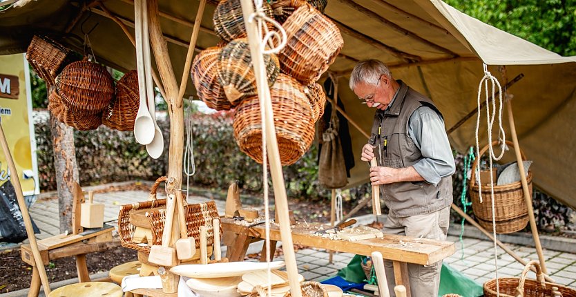 Korbmacher Dieter Zimmermann aus G&ouml;rsbach.  (Foto: Christoph Keil)