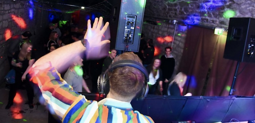 Partynacht mit Folgen: das Gesundheitsamt sucht die G&auml;ste der "Tequila Nacht" im Club T37 (Foto: Sven G&auml;mkow)