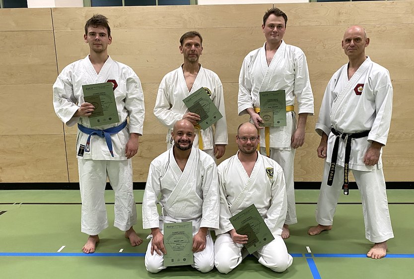 Stolze neue G&uuml;rteltr&auml;ger (Foto: S.Schr&ouml;ter)