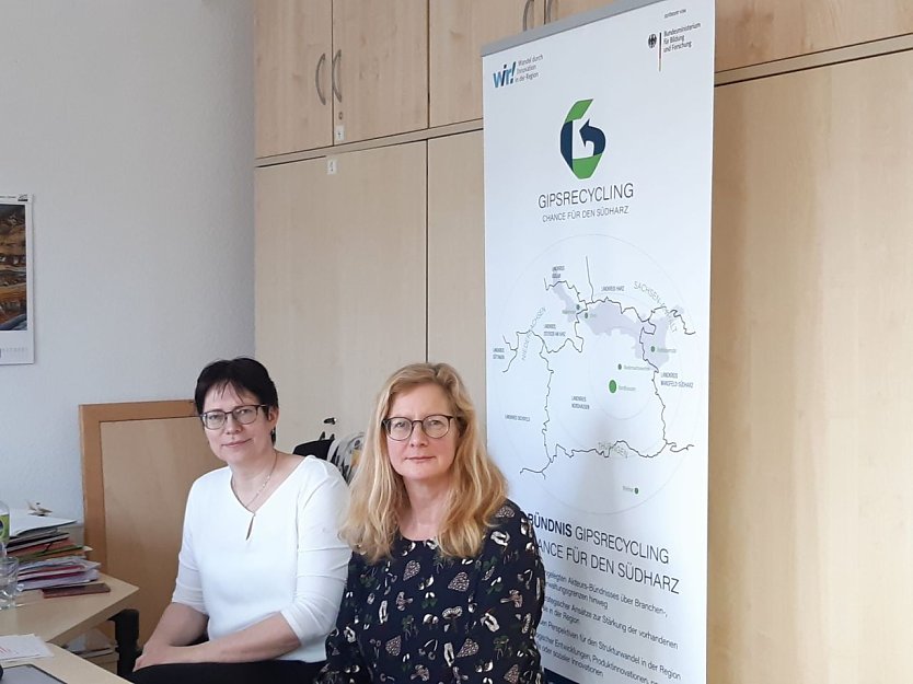 Prof. Ariane Ruff und Jana Henning-Jacob initiierten und moderierten die 3. Beiratssitzung des WIR!-B&uuml;ndnisses � auch diesmal wieder im Online-Format (Foto: privat)