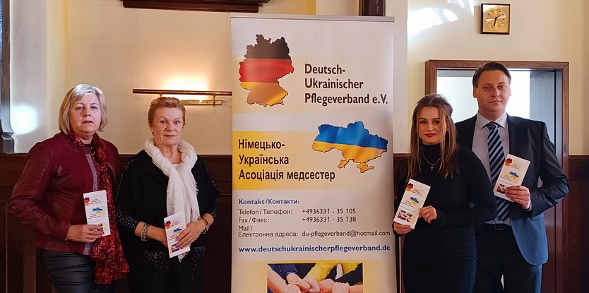 Martina R&ouml;der, Silvia B&ouml;hme, Svitlana Lutsiv, Stefan R&ouml;der (v. l. n. r.) (Foto: DUPV e.V.)