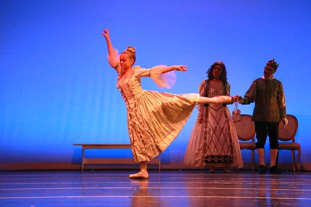Zum Ballettm&auml;rchen des Tanzstudios Radeva kann wieder mehr Publikum kommen (Foto: Papenberg)