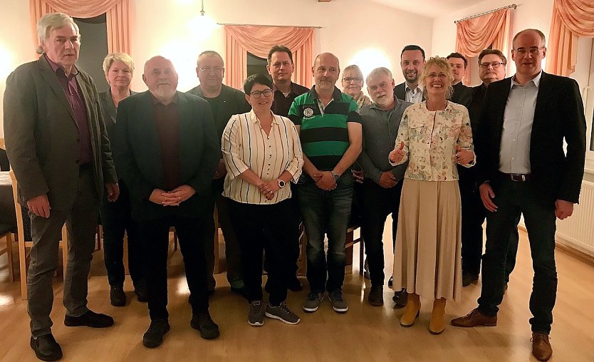 Zufrieden Gesichter nach langem Streit um die Finanzierung (Foto: Landratsamt Nordhausen)