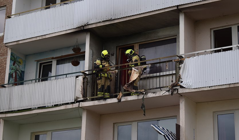 L&ouml;scheinsatz &uuml;ber die Drehleiter in Nordhausen-Ost (Foto: T.Pantosch)