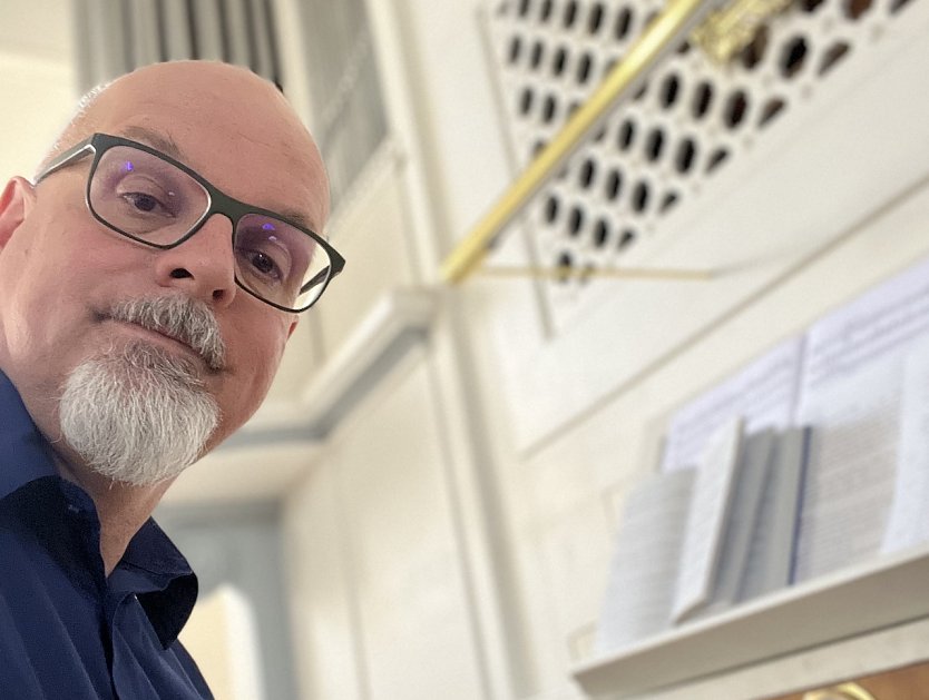 Der bM&uuml;hlh&auml;user Organist Christian Kropp (Foto: C. Kropp)