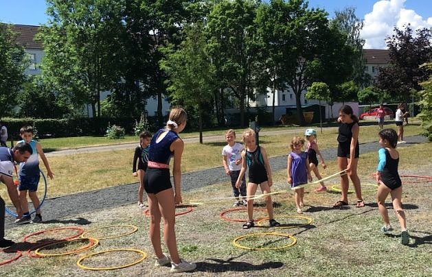 Mit Spiel und Spa&szlig; fand das Sommerfest seinen Abschluss. Stolz und mit strahlenden Augen gingen die Kinder nach Hause.  (Foto: privat/TSV)