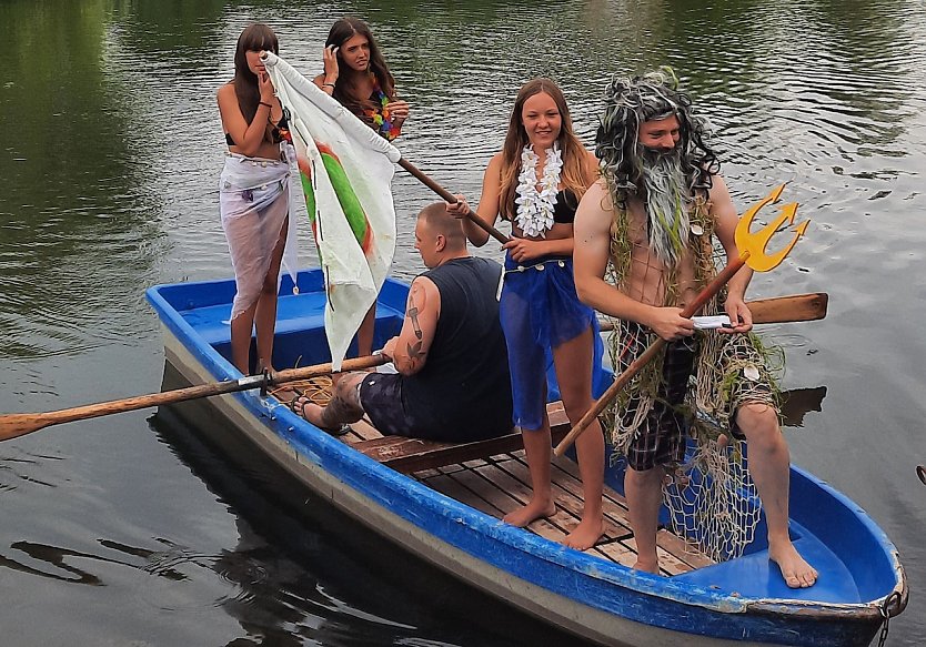 Neptun kam pers&ouml;nlich nach H&uuml;nstein (Foto: B.Hellrung)