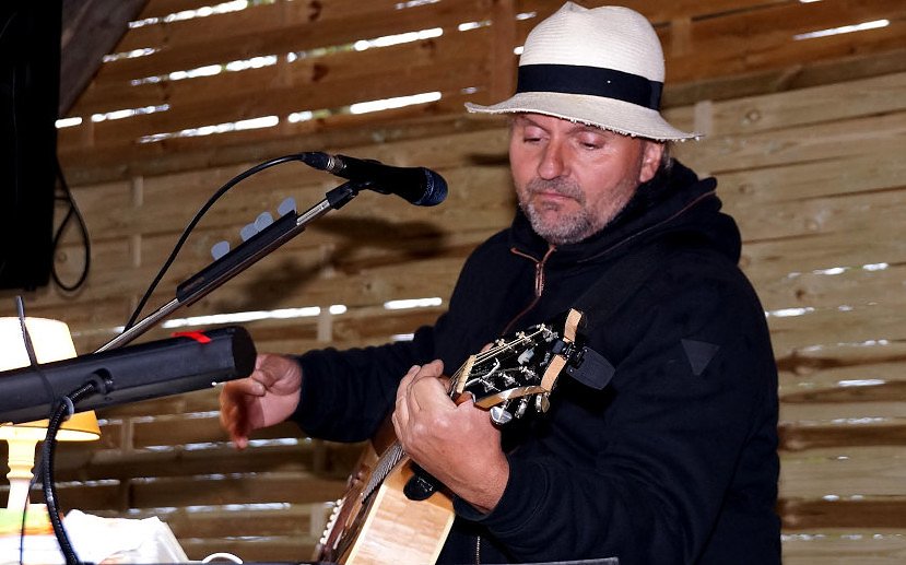 Ronald G&auml;&szlig;lein auf der Waldb&uuml;hne Hesserode i (Foto: Cornelia Wilhelm)