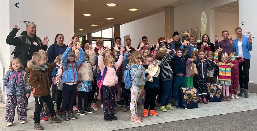 &Uuml;bergabe an die Kinderg&auml;rten (Foto: Stadtverwaltung Nordhausen)