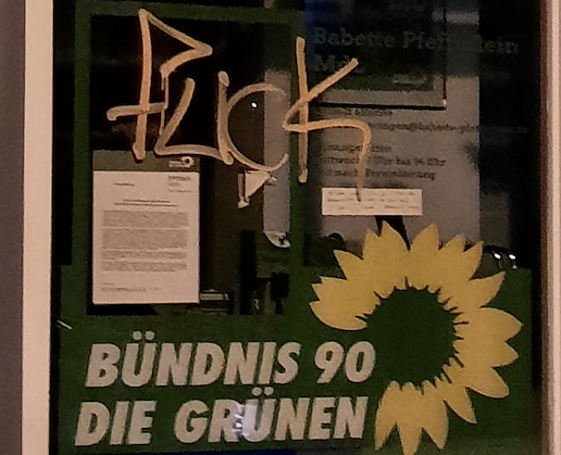 Parteibüro beschmiert (Foto: Landespolizeiinspektion Nordhausen) Parteibüro beschmiert (Foto: Landespolizeiinspektion Nordhausen)