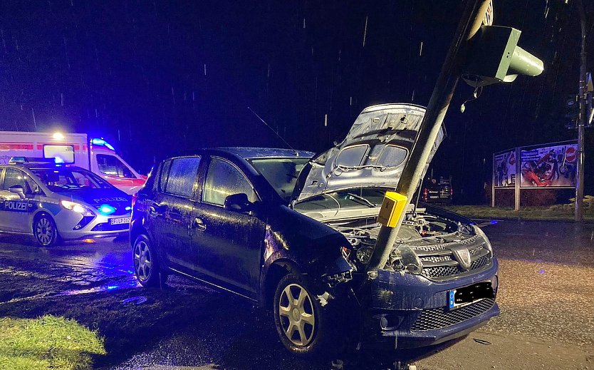 Unfall am Hellweg Baumarkt (Foto: Silvio Dietzel)