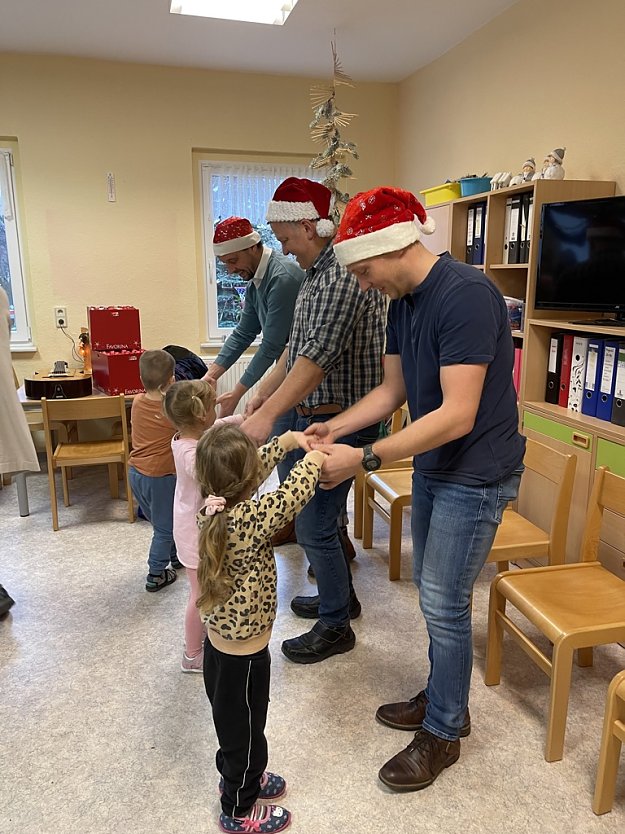 Vorweihnacht im M&auml;rchenland (Foto: DRK NDH)