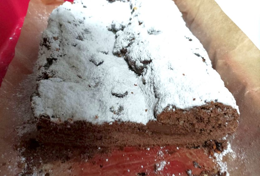 Selbst gebackener Schokoladenstollen mit Nougat (Foto: Familie Leipold)