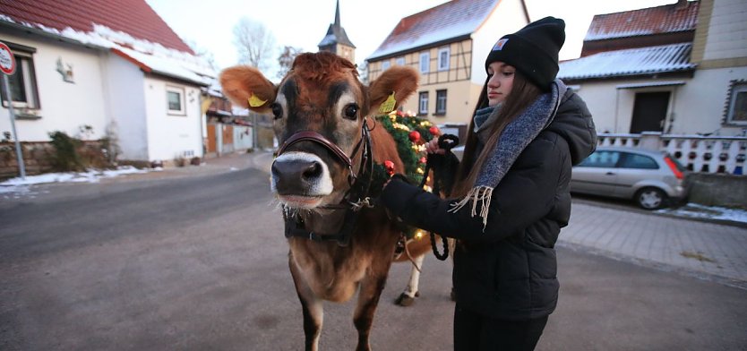 Bild: Franzi und Tabaluga auf Festtagstour