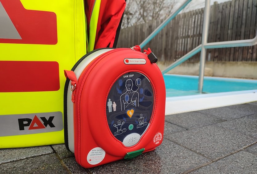 Ein Defibrillator kann Leben retten (Foto: DLRG Kyffh&auml;userkreis)