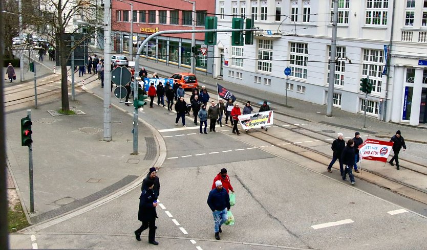 Demonstrationszug durch Nordhausen (Foto: agl) Demonstrationszug durch Nordhausen (Foto: agl)