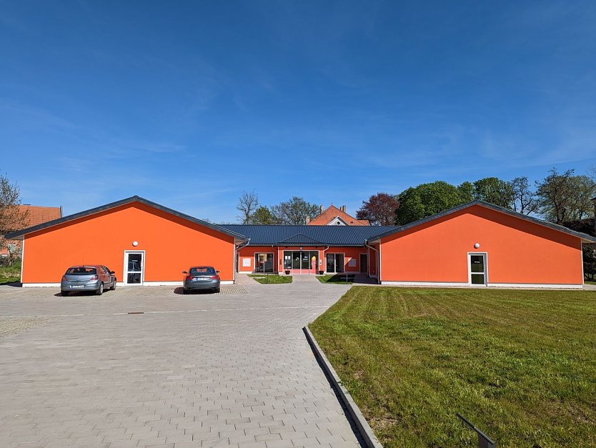&Uuml;ber die neue Seniorenresidenz in der Ortsmitte freuen sich viele &auml;ltere Menschen, die gern in Hohenebra leben (Foto: Janine Skara)