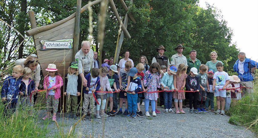 Er&ouml;ffnung des "Wichtelwaldes" (Foto: C. Otto-Albers)