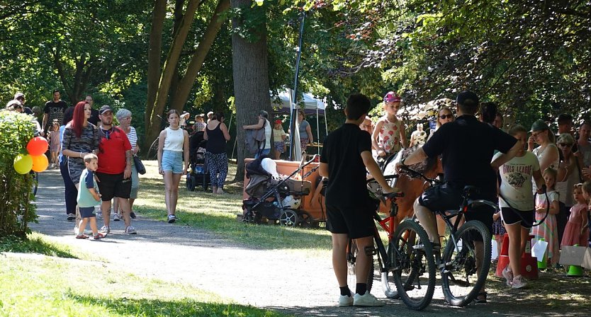 Der Vormittag des Parknicks geh&ouml;rte bereits den Familien (Foto: nnz)