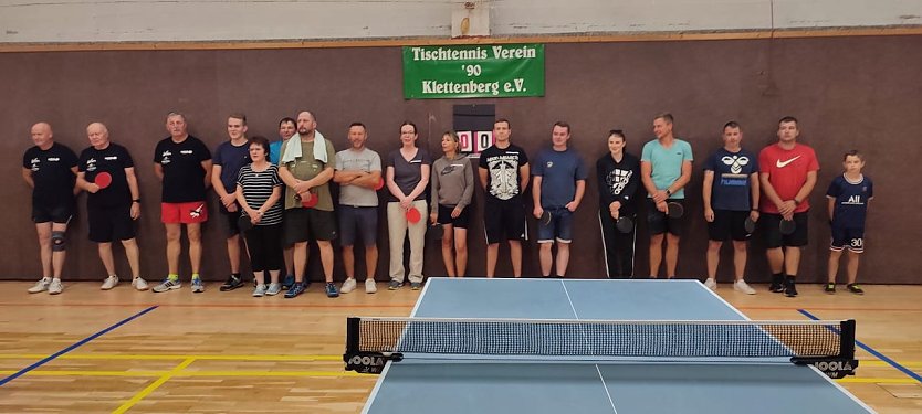 Teilnehmer des B&uuml;rgerturniers in Klettenberg (Foto: D.R&ouml;pcke)